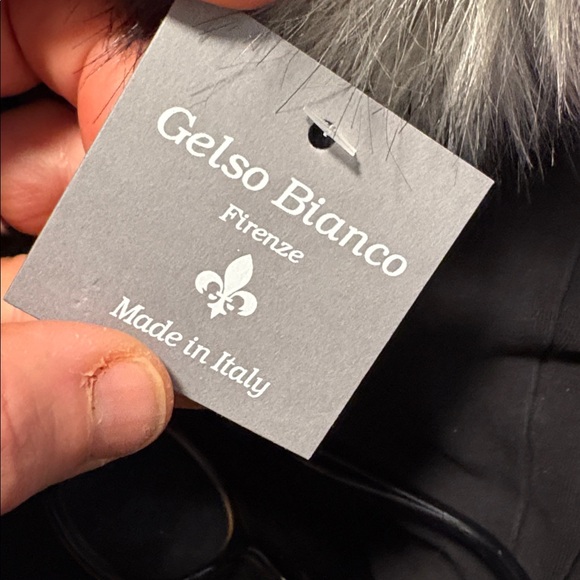 Winter hat - Picture 2 of 3